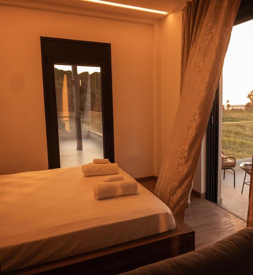 Salt Boutique Hotel Palouki Eksteriør bilde